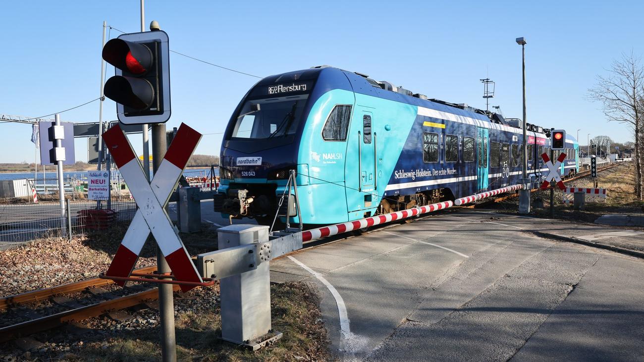 Bahnverkehr im Norden: Studie prüft Neubetrieb der Bahnstrecke Neumünster-Ascheberg