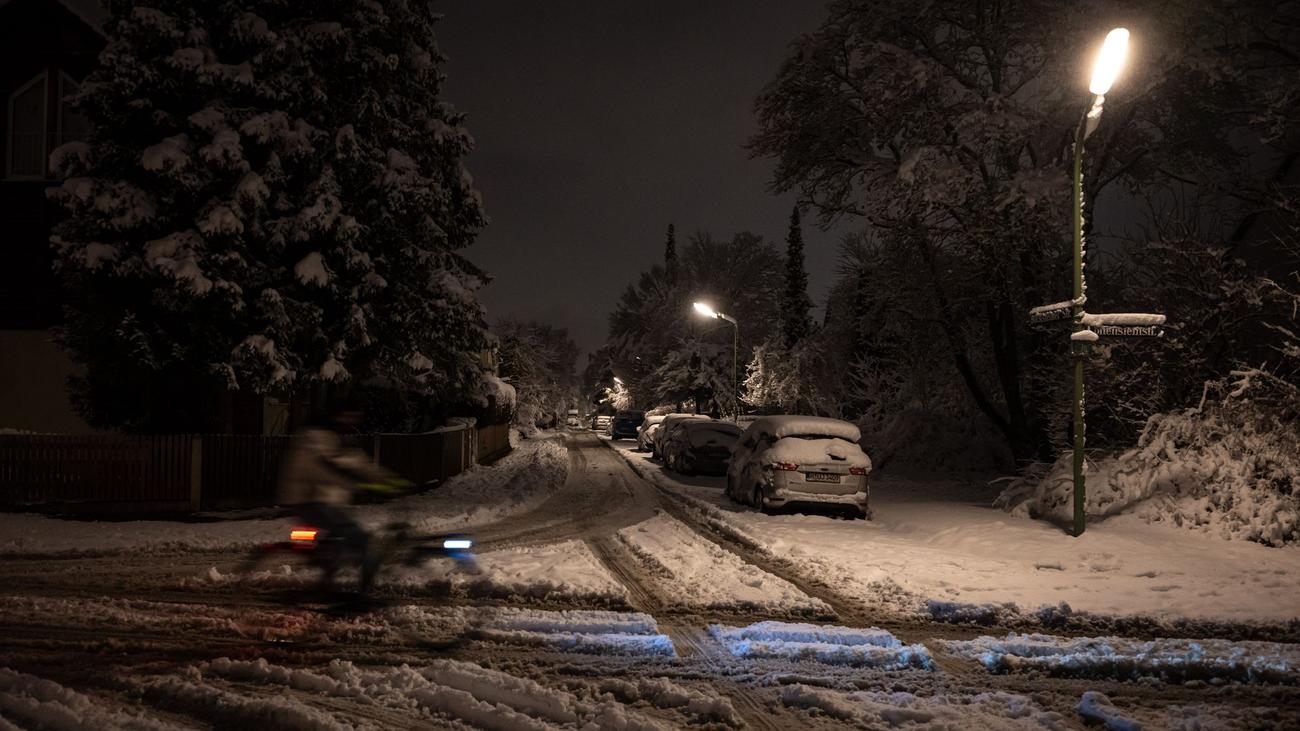 Wetter: Temperaturen steigen: Schnee geht in Regen über