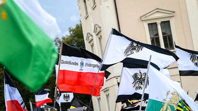 Treffen in Niedersachsen: Versammlung für 