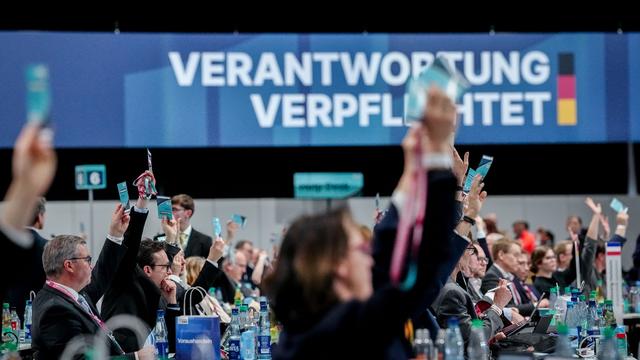 Internet: CDU-Parteitag stimmt über Social Media ab 14 ab