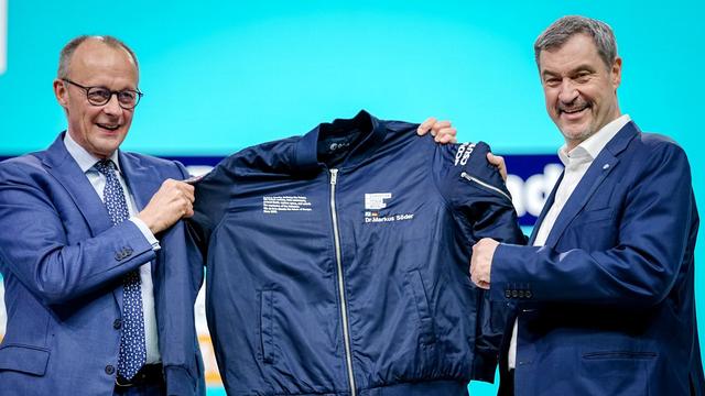 Science-Fiction-Stimmung: Söder und Merz in galaktischer Einigkeit