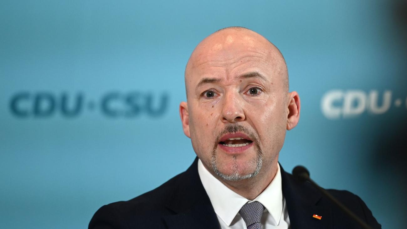 Internet: CSU stellt sich gegen Social-Media-Altersgrenze