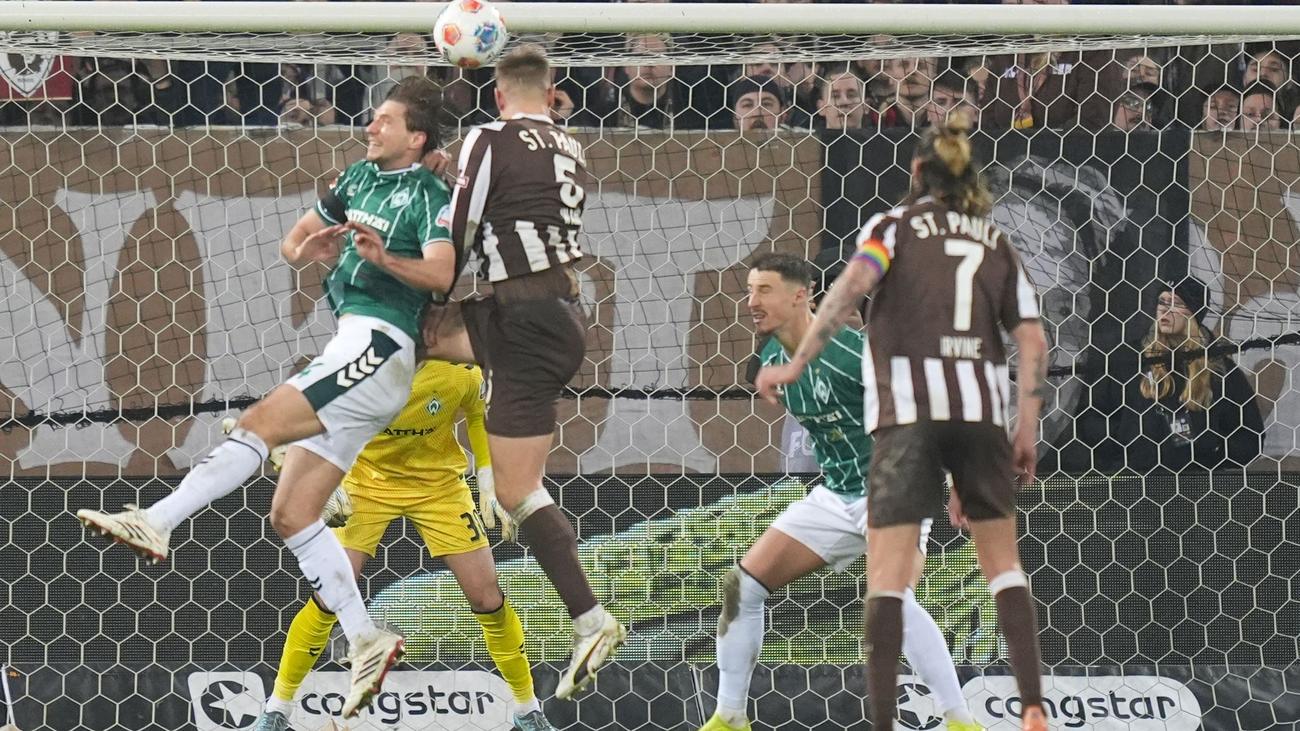 Werder-Pleite bei St. Pauli: Thioune zu Patzer: "Fehler, der so nicht passieren darf"