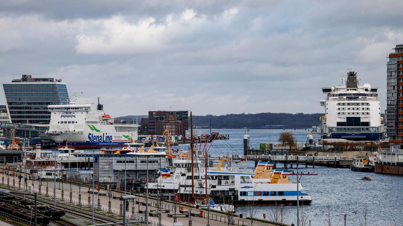 Schifffahrt: Welche Funktionen Fähren in Kiel haben