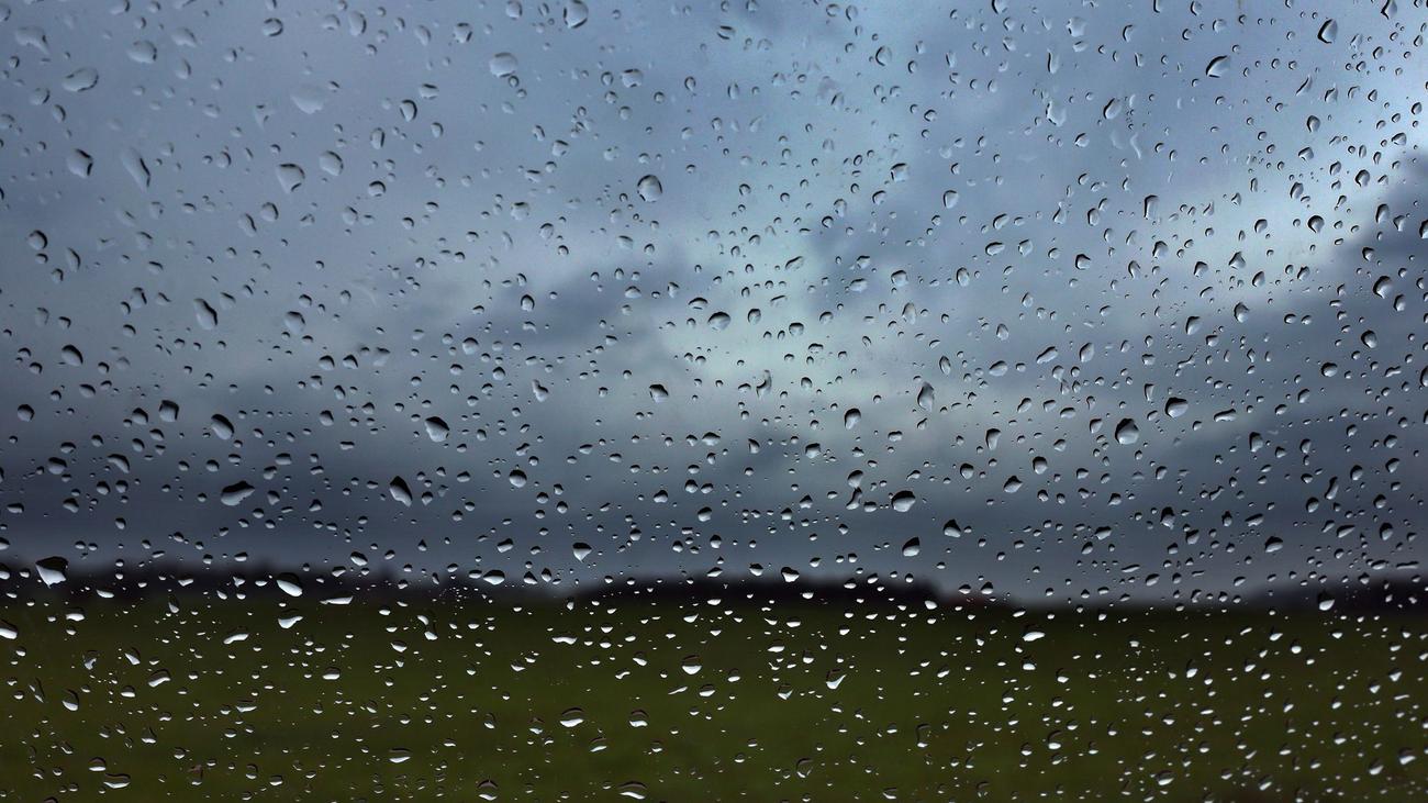 Wetter: Wolken und Regen überziehen Berlin und Brandenburg