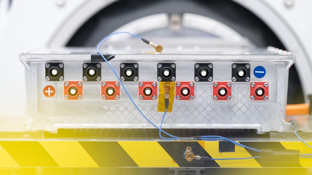 Jahreszahlen 2025: Trotz US-Zollbremsen: Elektroindustrie knackt Exportrekord