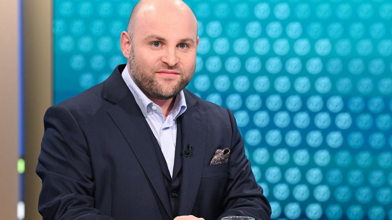 Dreier-Debatte: AfD-Kandidat Frohnmaier attackiert CDU und Grüne