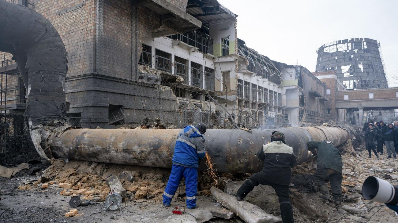 Vier Jahre russische Invasion: EU will Ukraine vor neuer winterlicher Energiekrise bewahren