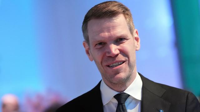 Fußball-Bundesliga: Hamburger SV verlängert mit Chefscout