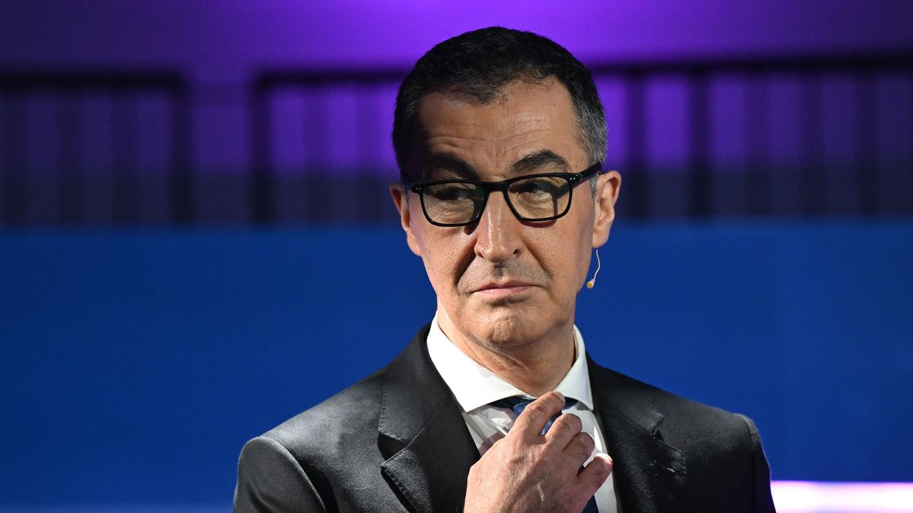 Dreier-Debatte: Özdemir: Werden nicht jedes Krankenhaus halten können