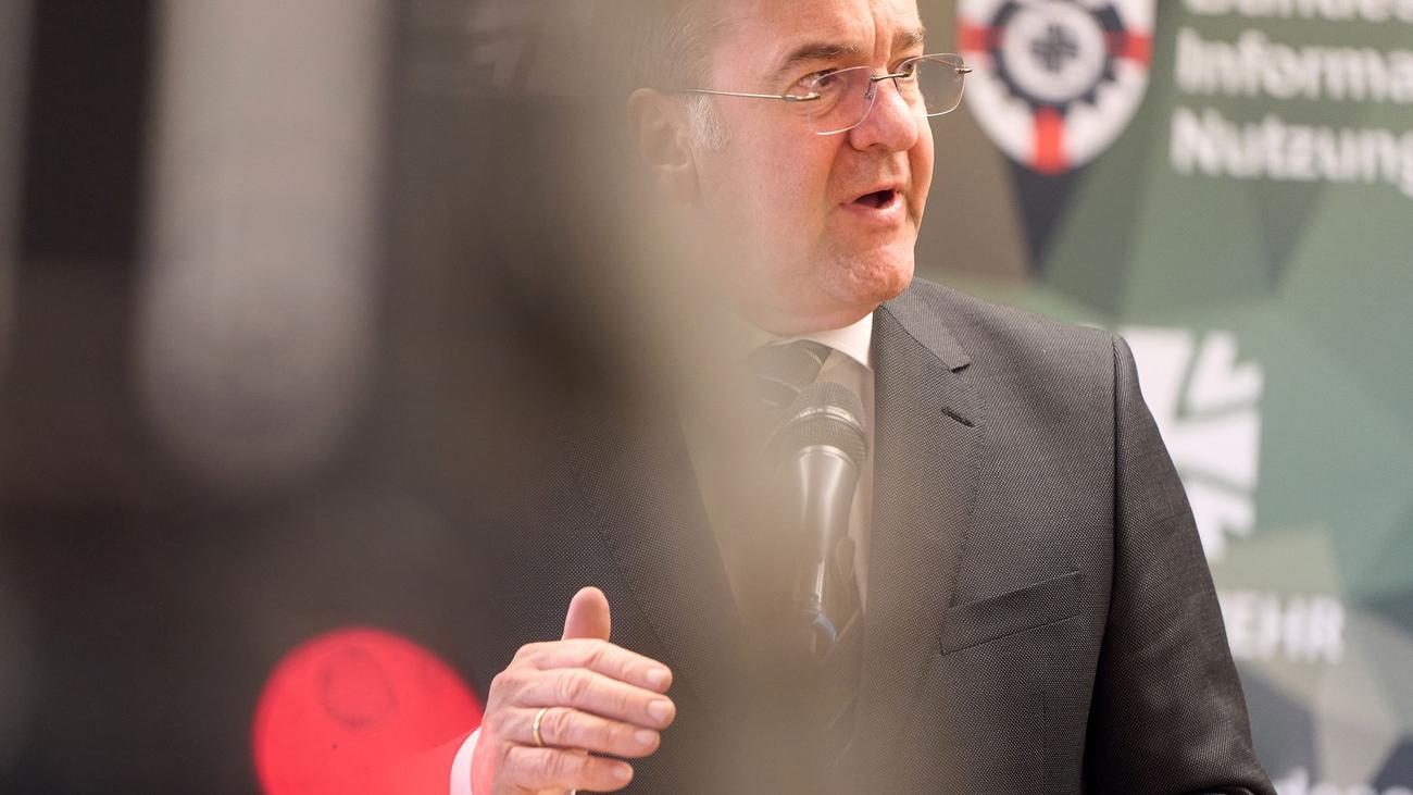 Ukraine-Krieg: Pistorius rügt Nähe Trumps zu Putin