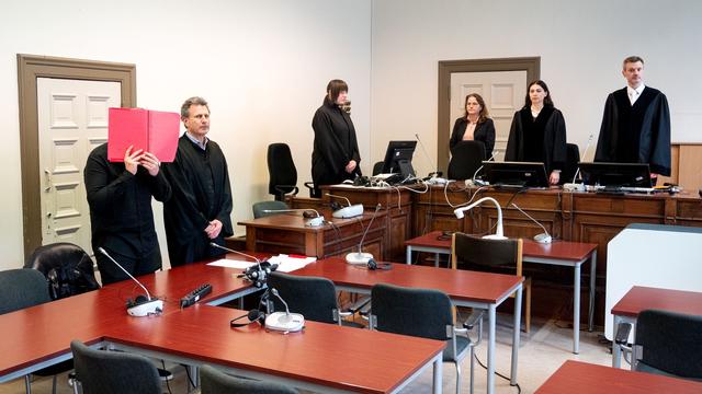 Selbstjustiz: Polizei beschlagnahmt Drogen - Dealer verdächtigen Komplizen