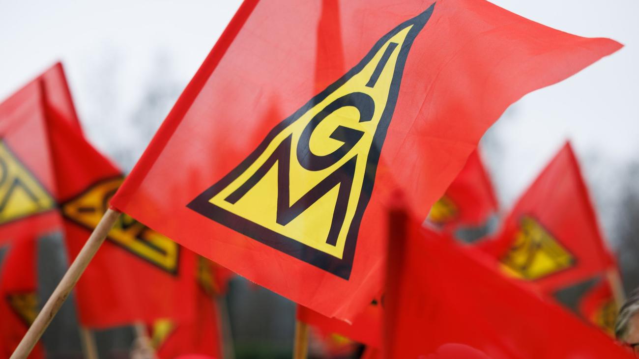 Auto-Industrie: Protest: IAV-Beschäftigte bangen um ihre Jobs