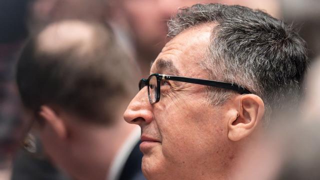 Brandstiftung im Wahlkampf?: Röhrchen hätte keinen gefährlichen Brand auslösen können