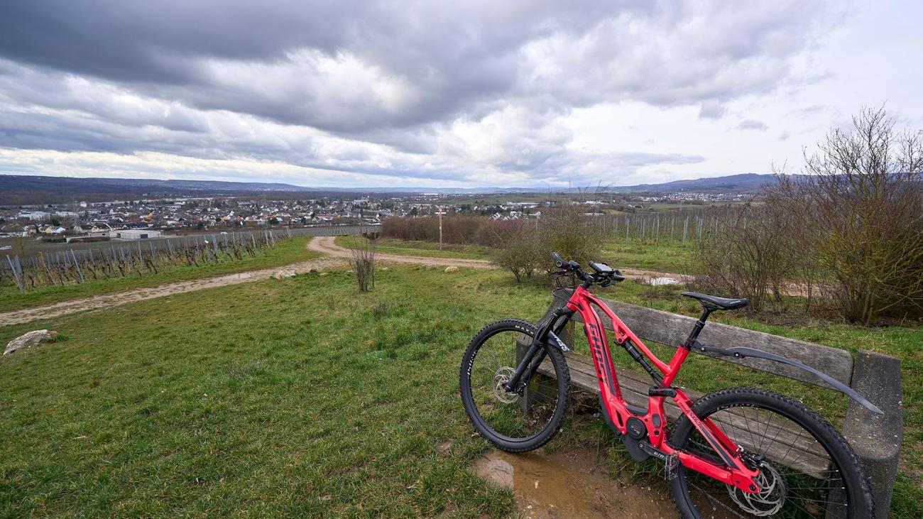 Wetterwechsel: Wandern, Radeln, Audiotour - wohin im Frühling in Hessen?