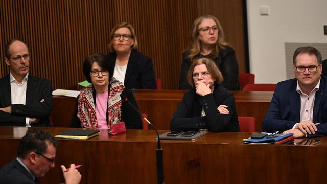 CDU-Fraktion gegen Linke: Antrag gegen Linke gescheitert – Bremer Senatorinnen bleiben