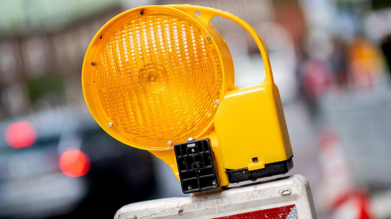 Niederschläge haben Folgen: Starker Regen löst Erdrutsch aus – Kreisstraße gesperrt