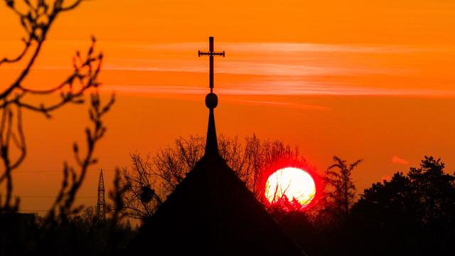 Reformdebatte: Dürfen in der katholischen Messe bald Frauen predigen?
