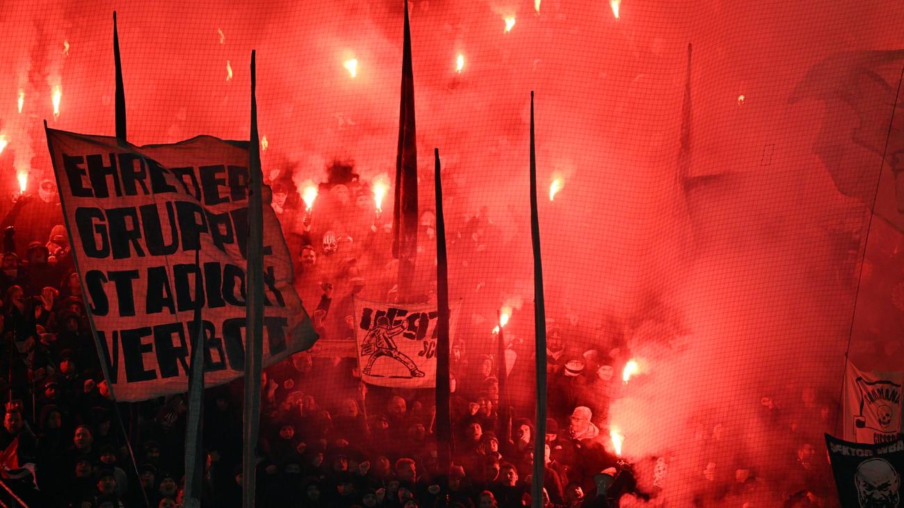 Diskriminierender Gesang: Eintracht muss mehr als 440.000 Euro Strafe zahlen