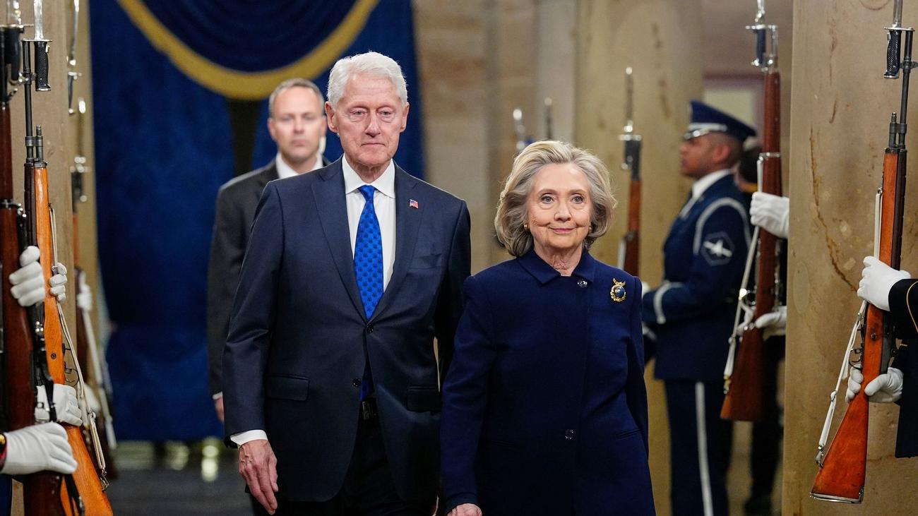 Aussage unter Eid: Epstein-Affäre: Hillary Clinton sagt vor US-Kongress aus