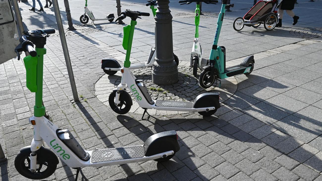 Streit um Miniroller: Was ist eine Sondernutzungserlaubnis?