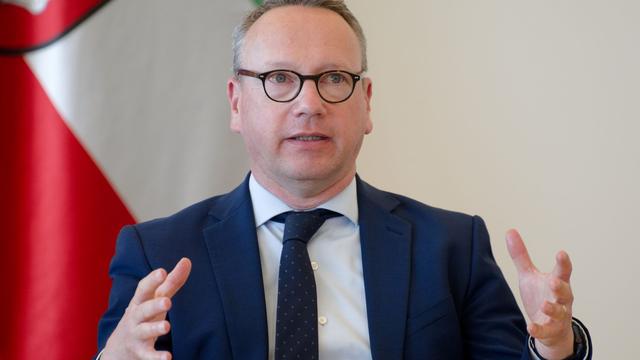 Justiz: Zahl der Arbeitsgerichte soll halbiert werden