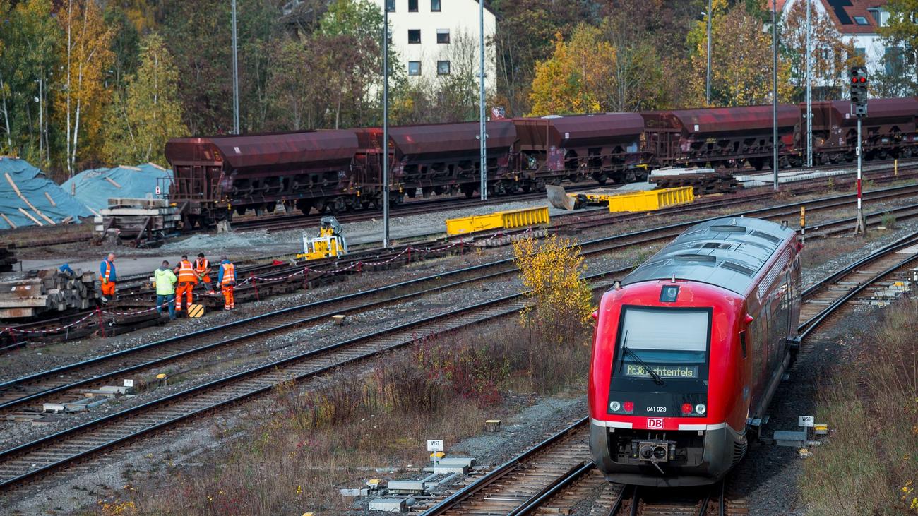 Elektro- statt Dieselloks: Ausbau der Franken-Sachsen-Magistrale kommt nicht voran