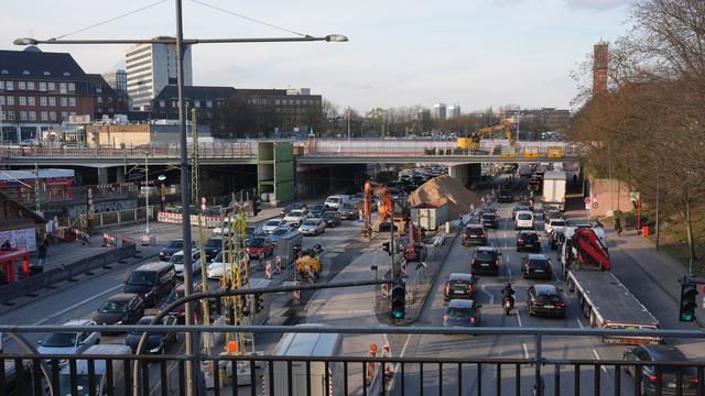 Brückenneubau: Drei Vollsperrungen wegen Brückenarbeiten in Hamburg geplant