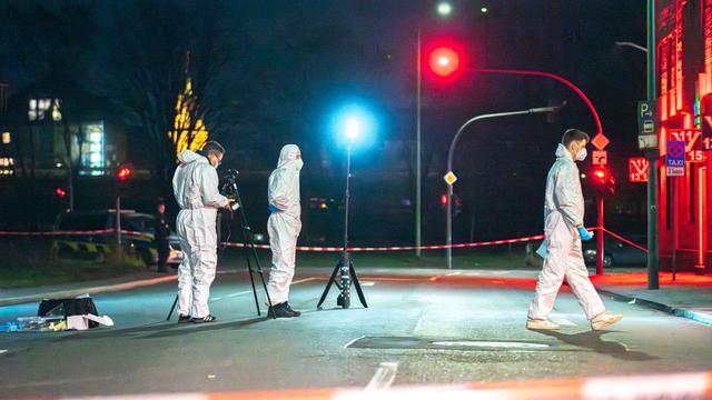 Kriminalität: Mann vor Bordell niedergestochen - Täter auf der Flucht