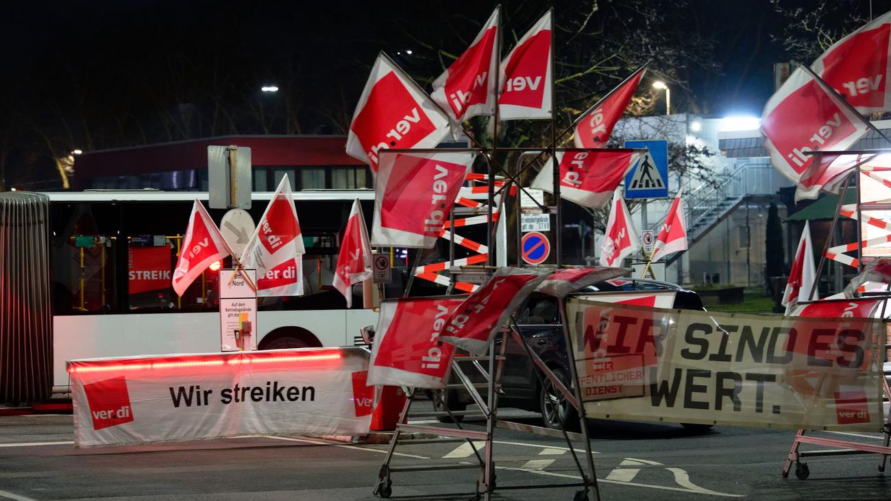 Tarifkonflikt mit Folgen: Nordrhein-Westfalens Nahverkehr wird bestreikt