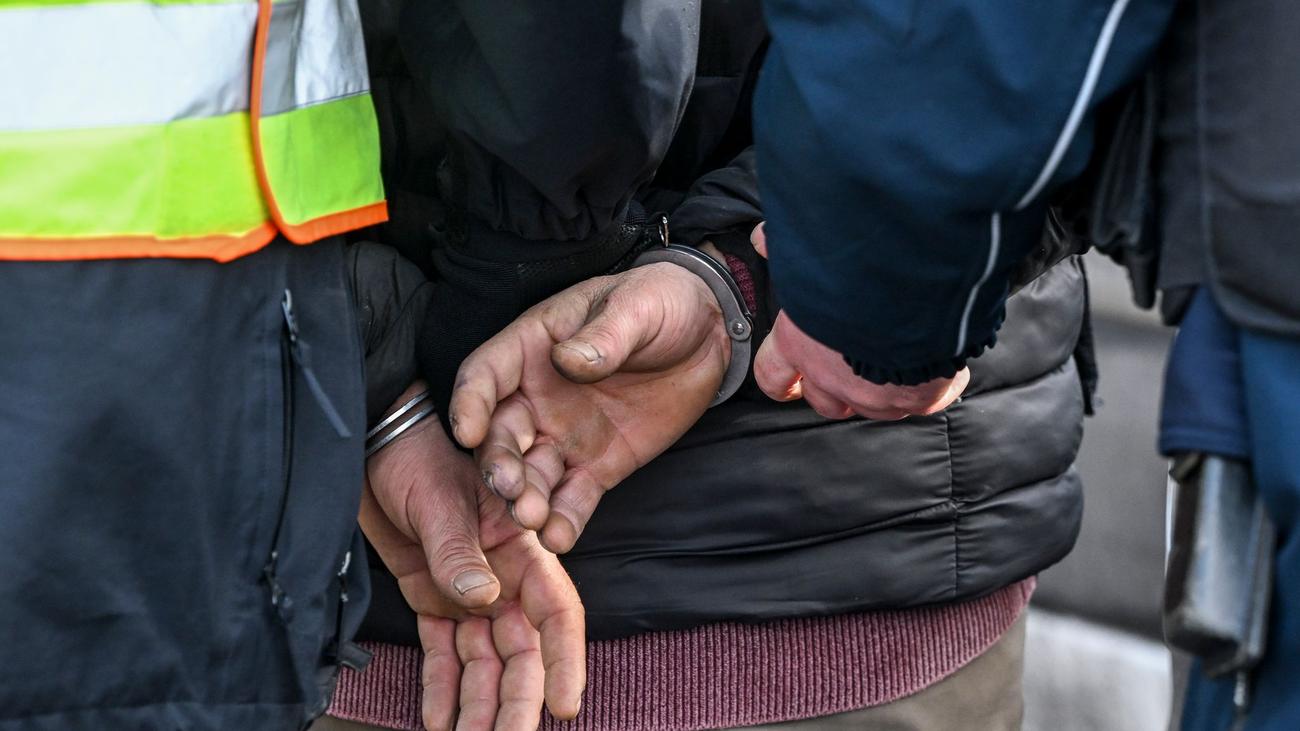 Kriminalität: Sechs Festnahmen bei Anti-Drogen-Einsatz