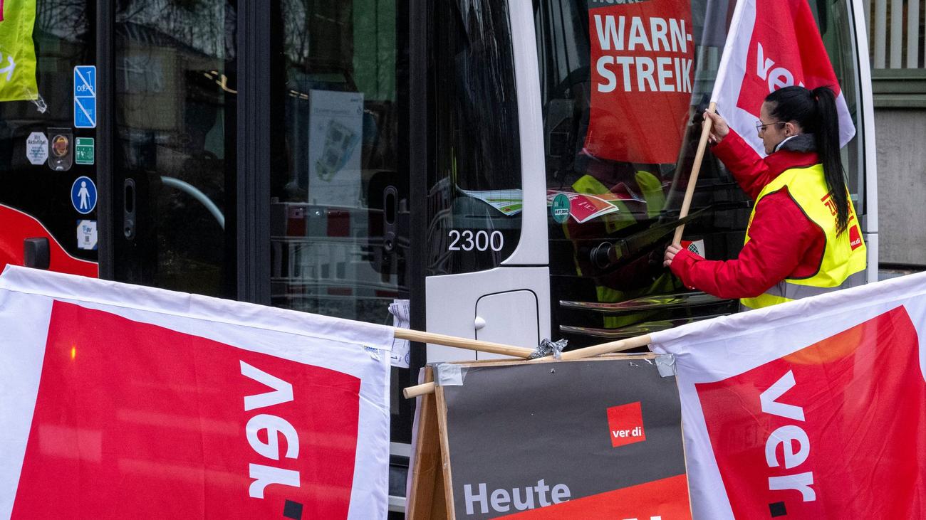 Bahn: Warnstreiks im Nahverkehr haben begonnen