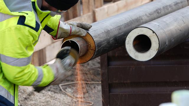 Wärmewende: Neue Fernwärmeleitung zum Flughafen - Bauarbeiten beginnen