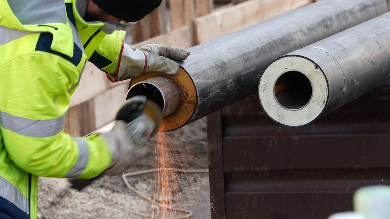 Wärmewende: Neue Fernwärmeleitung zum Flughafen - Bauarbeiten beginnen