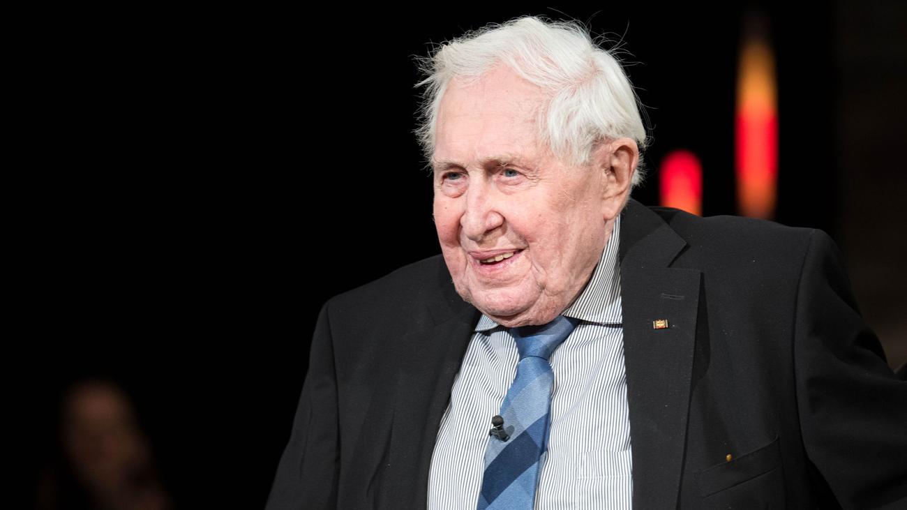 Verstorbener CDU-Politiker: Todestag jährt sich: Voigt erinnert Lebenswerk von Vogel