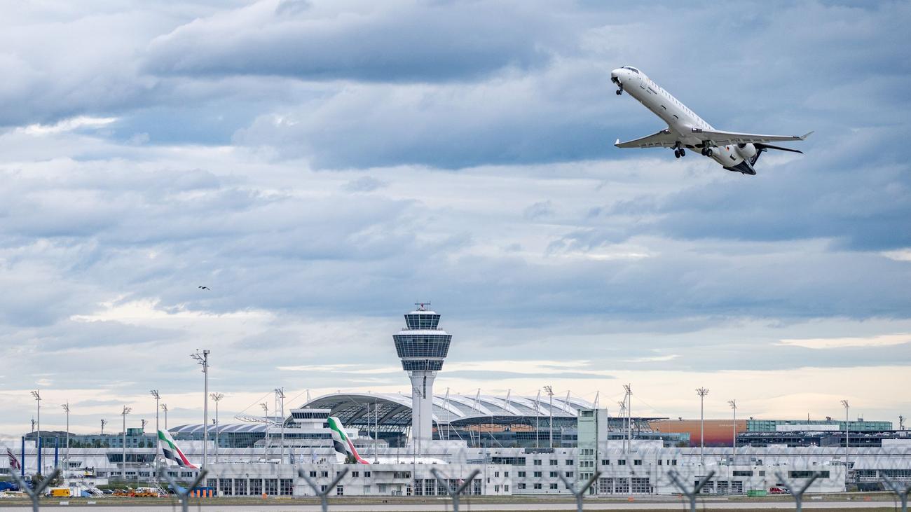 Nahost: Dutzende Flüge nach Beginn des Iran-Krieges ausgefallen