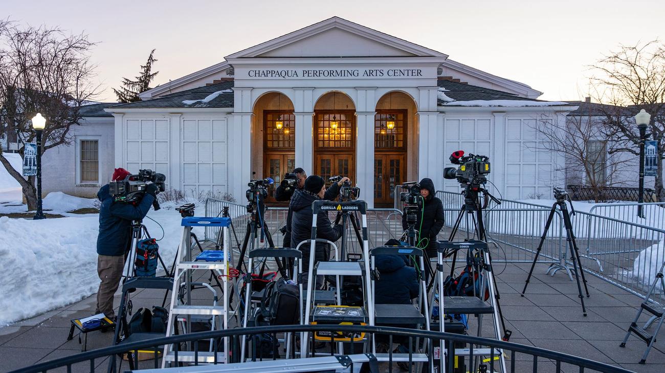 Aussagen unter Eid: Epstein-Fall: Videos von Clinton-Anhörungen veröffentlicht