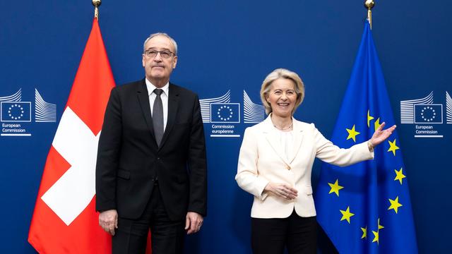 Schwierige Beziehungen: EU und Schweiz schließen Deal - Gegner fürchten Unterwerfung