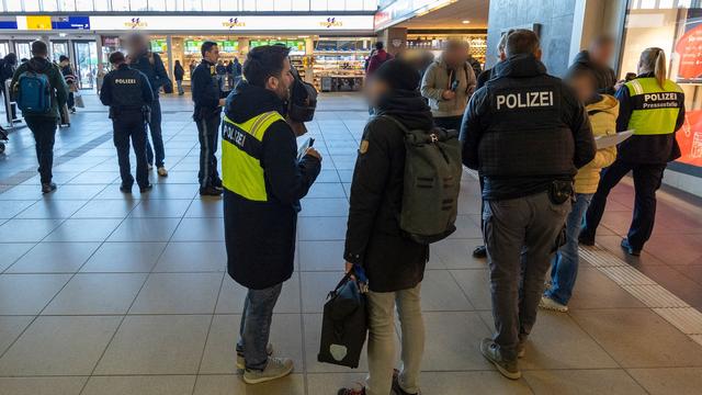 Gewalttat: Messerangreifer vom Würzburger Hauptbahnhof ist tot