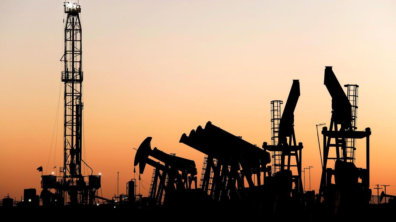 Rohstoffe: Ölpreise ziehen wegen Nahost-Eskalation kräftig an