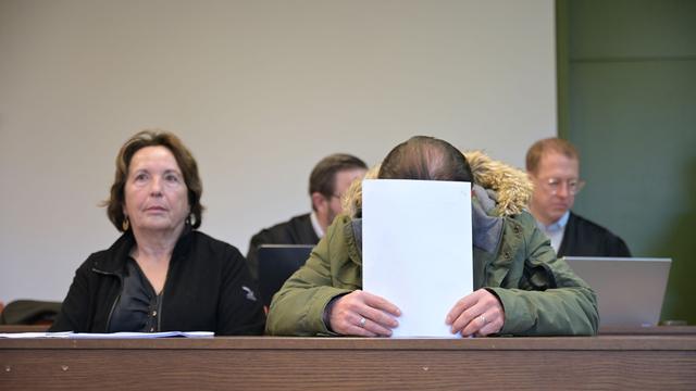 Bandendiebstahl: Prozess um Diebstahl von Luxusgütern aus Paketfahrzeugen