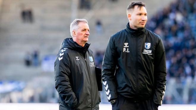 2. Fußball-Bundesliga: Magdeburgs Trainerduo  Petrik Sander (l) und Pascal Ibold.