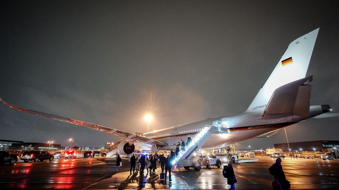 Kanzler in Washington: Merz trifft Trump: Besuch im Zeichen des Iran-Kriegs