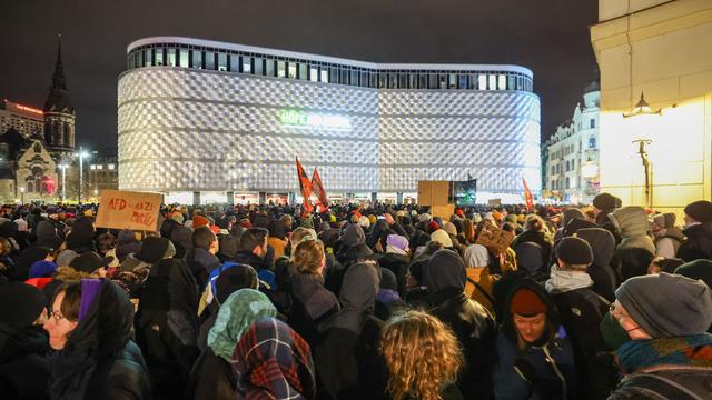 Polizeibefugnisse: Polizeigesetz: Aktionsbündnis warnt vor "Überwachungsstaat"