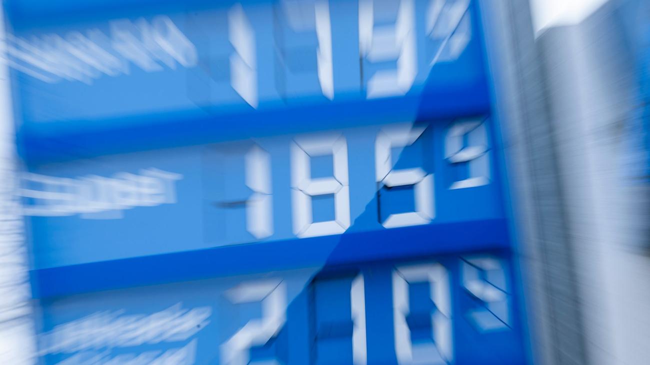 Energie: Hohe Spritpreise - Forderung nach Aussetzung von Steuern