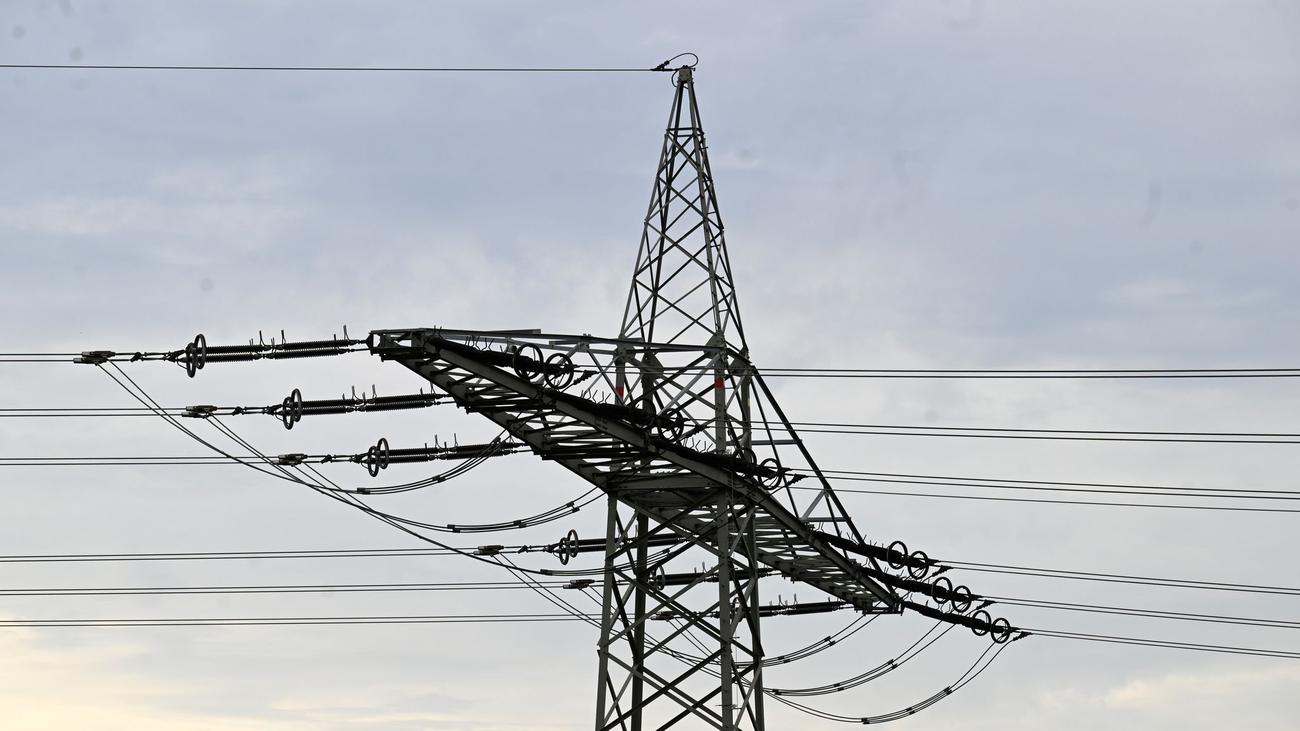 Landkreis Cloppenburg: Rund 3000 Haushalte in Emstek ohne Strom