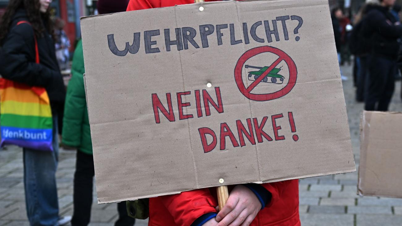 Demonstration: Schulstreik - Lehrkräfteverband kritisiert nicht nur Uhrzeit