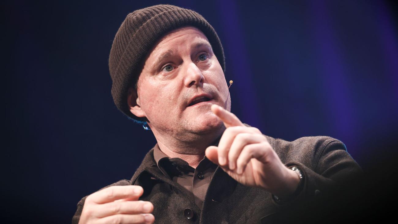 "Wichtiger erster Schritt": St.-Pauli-Präsident Göttlich begrüßt Kaderkosten-Begrenzung