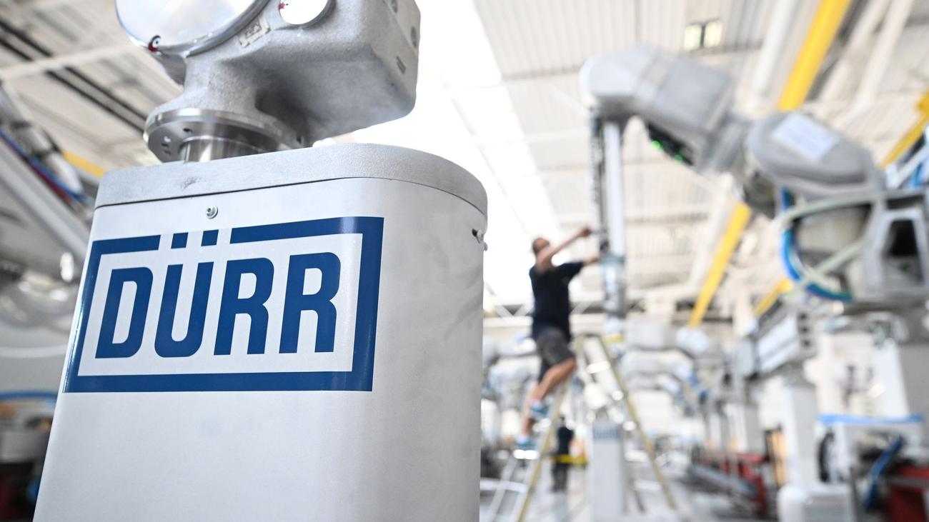 Maschinenbauer: Dürr will Ergebnis verbessern - Unsicherheit durch Krieg