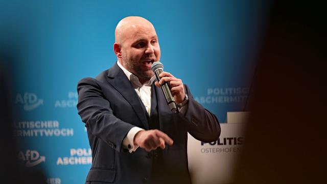 Jobs von Angehörigen: Vetternwirtschaft? Frohnmaier sieht Anti-AfD-Kampagne